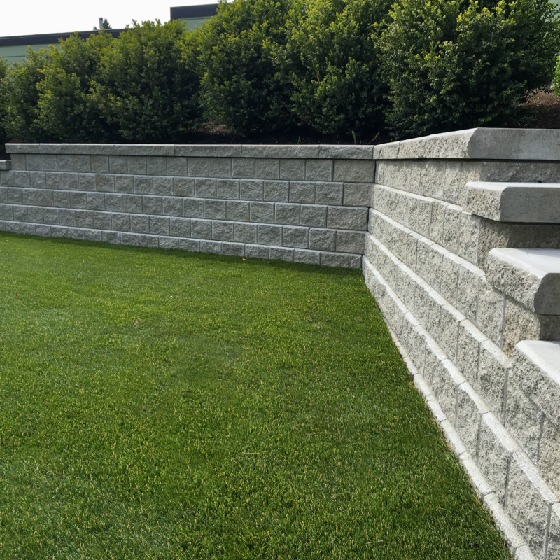 Wedgwood Retaining Walls & Dreamturf